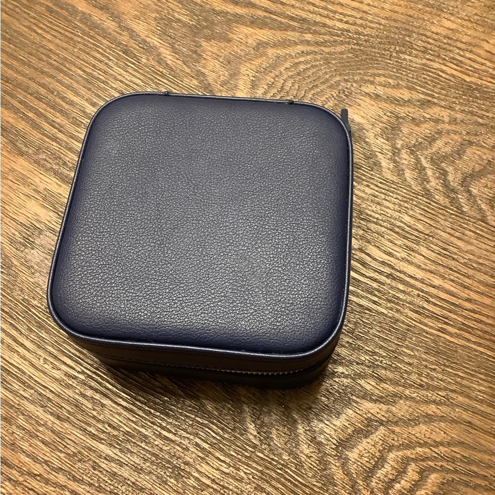 Luna Travel Jewelry Case